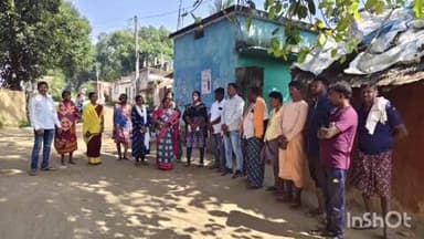 ନବରଙ୍ଗପୁର ପୋଲିସ ଷ୍ଟେସନ: ଖୁଣ୍ଟିଆ ଗାଁରେ ଶିଶୁ କନ୍ୟା ଅପହରଣ ଖବର ପାଇ ପହଁଚିଲା ଶିଶୁ ହେଲ୍ପ ଲାଇନର ଏକ ଟିମ