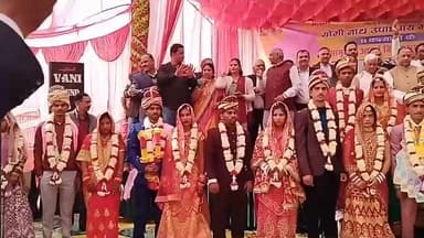 11 #जोडो को राष्ट्रीय #अध्यक्ष योगी #तेजपाल जी व सभी #पदाधिकारी #वर माला के बाद अपना #आशीर्वाद देते हुए जय गुरु #गोरखना