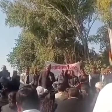 पूर्व कैबिनेट मंत्री हरक सिंह रावत के बिगड़े बोल, आपत्तिजनक बयान दिया, फिर मांगी माफी, प्रदेश भर सहित सभी जगह आक्रोश।
#u...