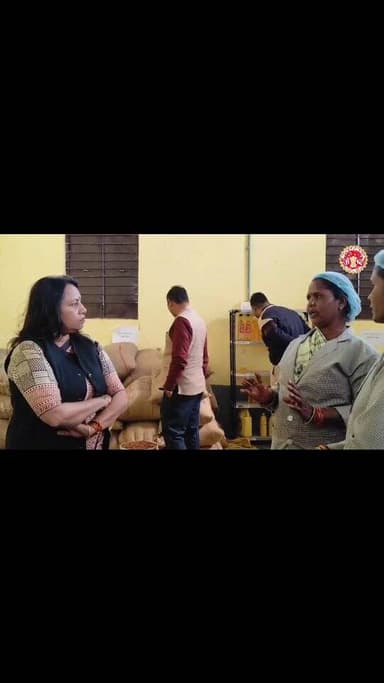 🔸कलेक्टर श्रीमती भदौरिया ने तेल प्रसंस्करण इकाई अमरपुर का निरीक्षण किया
#डिंडौरी #JansamparkMP
कलेक्टर श्रीमती अंजू ...