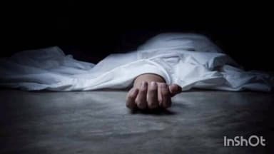 താമരശ്ശേരി: നരിക്കുനിയിൽ മധ്യവയസ്ക ടി.വി റിമോട്ടുമായി വീടിനുള്ളിൽ മരിച്ച നിലയിൽ കണ്ടെത്തി