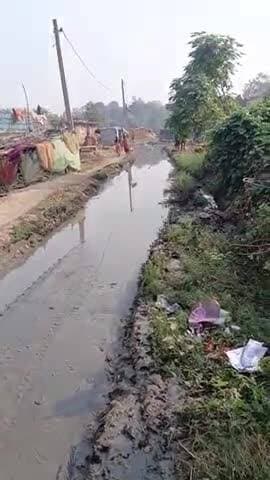 bin Mausam barsat ki galiya