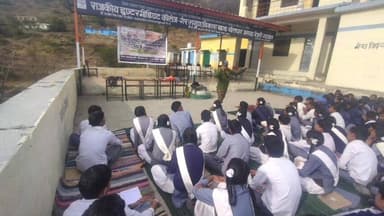 टिहरी: जिला आपदा प्रबंधन विभाग ने राइंका गैर नगुण में छात्रों को आपदा राहत एवं बचाव कार्यों की जानकारी दी