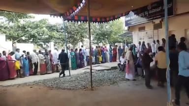 ಚಾಮರಾಜನಗರ: ನಗರದಲ್ಲಿ ಉಚಿತ ಕಣ್ಣಿನ ತಪಾಸಣೆ ಶಿಬಿರಕ್ಕೆ ಹರಿದು ಬಂದ ಜನಸಾಗರ