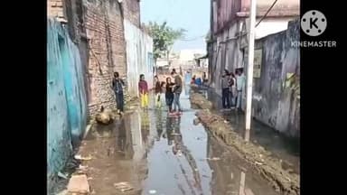 कैलारस: चेतापुरा की गलियो सहित स्कूल में भरा है गंदा पानी ग्रामीण है परेशान नही है समस्या का समाधान, महीनो है समस्या #JANSAMSHYA