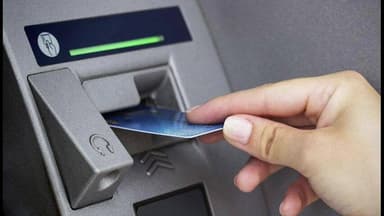 વડોદરા પશ્ચિમ: સિનિયર સિટિઝનનું કાર્ડ બદલી લઇ 75 હજાર વિડ્રો કરી લીધા