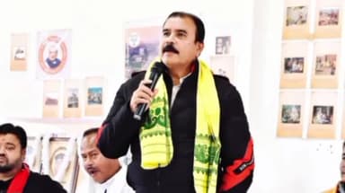 হোজাই: জিলাসদৰৰ বিজেপি কাৰ্য্যলয়ত BJP অনুসূচীত জনজাতি মৰ্চাৰ নৱনিয়ুক্ত সভাপতিৰ দায়িত্বভাৰ গ্ৰহণত উপস্থিত বিধায়ক শিবুমিশ্ৰৰ