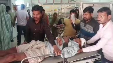 ललितपुर: तेज रफ्तार ट्रक ने बुजुर्ग को मारी टक्कर, बुजुर्ग गंभीर रूप से घायल, जिला चिकित्सालय में उपचार के बाद झांसी रेफर