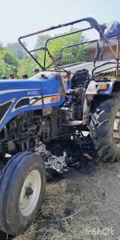 नगरी: आरोपी ने ट्रैक्टर को आग लगाकर जलते देखा, वाहन मालिक के आते ही दीवार फांदकर भाग गया