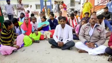 ಯಾದಗಿರಿ: ವೈದ್ಯರ ನಿರ್ಲಕ್ಷ್ಯ ಹೆರಿಗೆ ಸಂದರ್ಭದಲ್ಲಿ ಮಗು ಸಾವು ಆರೋಪ,ನಗರದ ಜಿಲ್ಲಾ ತಾಯಿ ಮಕ್ಕಳ ಆಸ್ಪತ್ರೆ ಮುಂದೆ ಬಳಿಚಕ್ರ ದೊಡ್ಡ ತಾಂಡಾ ಜನ ಹೋರಾಟ