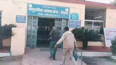 बोडला: ग्राम सुकवापारा के मेन रोड में स्वयं की बाइक से गिरने पर एक व्यक्ति घायल, डायल 112 ने अस्पताल में कराया भर्ती