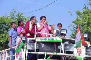 తెల్కపల్లి: తెలకపల్లి మండలంలో నాగర్ కర్నూల్ ఎమ్మెల్యే రాజేష్ రెడ్డి విస్తృత ప్రచారం