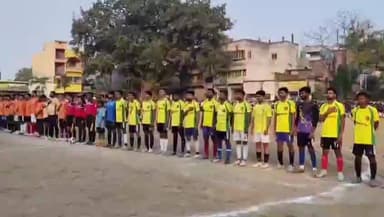 লালগোলা: সম্প্রীতির বার্তা— মুর্শিদাবাদ জেলা পুলিশের ফুটবল ফাইনালে পাইকপাড়া অঞ্চলের জয়