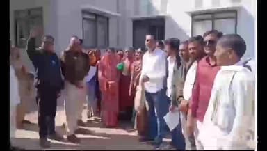 भैंसदेही: बरहापुर की महिलाओं ने गांव में अवैध शराब के खिलाफ खोला मोर्चा, थाने में कार्रवाई की मांग