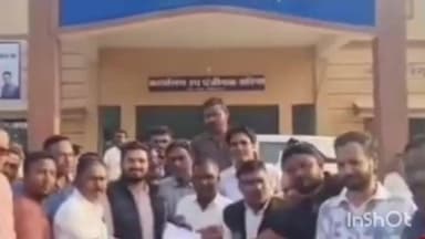 सरिया कांग्रेस ने ऑनलाइन टोकन और धान खरीदी समस्याओं को लेकर कलेक्टर के नाम तहसीलदार को सौंपा ज्ञापन