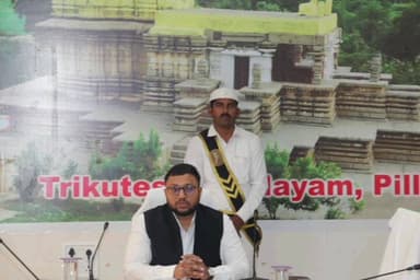 సూర్యాపేట: పోస్టల్ బ్యాలెట్ తప్పనిసరి: ఉద్యోగులకు కలెక్టర్ ఆదేశం