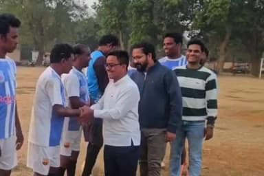 ପାଟଣାଗଡ: ରମାଇ ହାଇସ୍କୁଲ ପଡିଆରେ ଭେଟେରାନ ଅଲ ଇଣ୍ଡିଆ ଫୁଟବଲ ଟୁଣ୍ଟାମେଣ୍ଟ ଉଦଯାପିତ