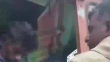 ಮುಳಬಾಗಿಲು: ಕುಡಿದು ಲಾರಿಯನ್ನು ಎದ್ವ ತದ್ವ ಹೊಡಿಸುತ್ತಿದ್ದ ಚಾಲಕನನ್ನು ವಶಕ್ಕೆ ಪಡೆದ ನಂಗಲಿ ಪೊಲೀಸರು