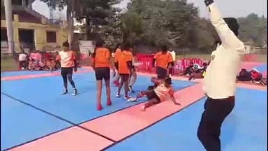 गाज़ीपुर: गाजीपुर के नेहरू स्टेडियम में प्रदेश स्तरीय जूनियर बालिका कबड्डी प्रतियोगिता का दूसरा दिन, मुरादाबाद, आजमगढ़, प्रयागराज ने जीते