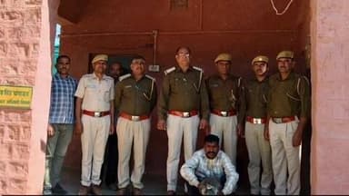 सिवाना: राष्ट्र्रीय पक्षी मोर के शिकार की सूचना पर वन विभाग सिवाना ने की त्वरित कार्रवाई, शिकारी को दबोचा