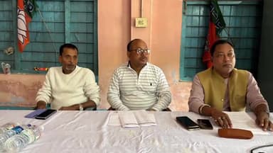 বিলাসীপাৰা ভাগ: সাপটগ্ৰামত বিজেপিৰ BLO ২ আৰু বুথ সভাপতিৰ SR সম্পৰ্কে অনুষ্ঠিত সভাত উপস্থিত প্ৰাক্তন বিধায়ক অশোক কুমাৰ সিংঘী