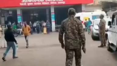 कुंडम: तिलसानी में तेज रफ्तार कार चालक ने बाइक सवार को टक्कर मारकर किया घायल