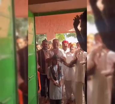 शिव: भारतीय जनता पार्टी के बाड़मेर के पूर्व जिला अध्यक्ष स्वरूप सिंह खारा सोमवार को शिव विधानसभा क्षेत्र के मति का गोल पहुंचे