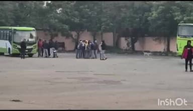 ସମ୍ବଲପୁର ମ୍ୟୁନିସିପାଲଟି: ସମ୍ବଲପୁର ଅଇଁଠାପାଲି ବସଷ୍ଟାଣ୍ଡରେ ମୋ ବସ ଚାଳକ ମାନଙ୍କ ଆନ୍ଦୋଳନ