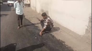 તળાજા: તળાજામાં નબળા બની રહેલા રસ્તાને લઈને વિરોધ પક્ષના નેતાએ તંત્રને આડેહાથ લીધું