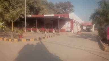 लाखों रुपए सैलरी लेने वाले डॉक्टर हड़ताल पर ड्यूटी पर मौजूद दवाई नहीं दे रहे टोहाना हड़ताल #city #haryana #medical