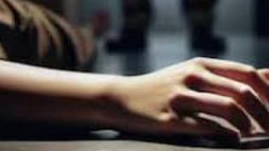 જામજોધપુર: જામજોધપુરના કોટડા બાવીસી ગામમાં રહેતી પરણીતાનો સંતાનના વિયોગમાં ગળાફાંસા દ્વારા આપઘાત