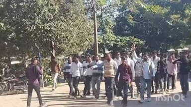 त्योंदा: त्यौदा तहसील कार्यालय में शिवसेना ने मध्य प्रदेश में बढ़ते अपराध के विरोध में ज्ञापन दिया