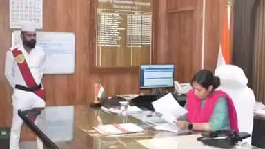 नारायणपुर: कलेक्ट्रेट सभागार में आयोजित जनदर्शन में कलेक्टर ने आमजनों की समस्याएँ सुनीं, त्वरित निराकरण का दिलाया भरोसा