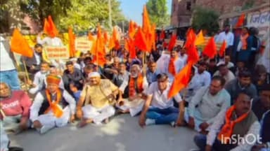 सुजानगढ़: सुजानगढ़ में बकाया फसल बीमा क्लेम जारी करने की मांग को लेकर किसानों ने निकाली रैली