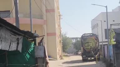 બાવળા: બાવળા ખાતે ગૌરવ પથ ઉપર ઉભરાતી ગટરના પાણીથી નગરજનો ત્રાહિમામ, સમસ્યા હલ કરવા ઉઠેલી માંગણી