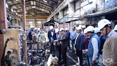 নাহৰকটীয়া: নামৰূপৰ সাৰকাখানা উপস্থিত হৈ সাৰকাখানত সংঘটিত অগ্নিকাণ্ডৰ ঘটনা বুজ ল'লে বিধায়ক তৰংগ গগৈয়ে