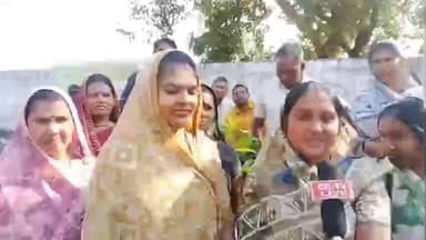 गुण्डरदेही: ग्राम कलंगपुर के पंचायत में पदस्थ सचिव से नाराज ग्रामीणों और पंचों ने सचिव को हटाने के लिए अधिकारियों को दिया आवेदन