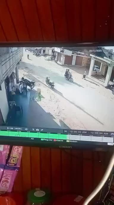 आज अधीना सलका में स्कॉर्पियो गाड़ी के द्वारा बहुत खतरनाक दुर्घटना .....