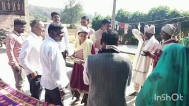 કડાણા: અમથાણી ખાતે પૂર્વ મંત્રીએ કાર્યકર્તાઓ સાથે બેઠક કરી