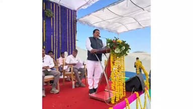 માંડવી: તુકેદ ગામે વિવિધ કામોનું ખાત મુહૂર્ત કરવામાં આવ્યું.