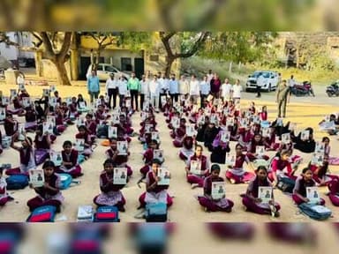 మహబూబ్ నగర్ అర్బన్: జిల్లా లో పదవ తరగతిలో వందశాతం ఫలితాలు సాధించాలి : ఎమ్మెల్యే శ్రీ యెన్నం శ్రీనివాస్ రెడ్డి