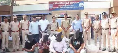 అశ్వారావుపేట: వాహన తనిఖీల్లో ఒక కోటి 11 లక్షల 48 వేల రూపాయలు విలువ చేసే గంజాయిని పట్టుకున్నట్లు తెలిపిన జిల్లా ఎస్పీ రోహిత్ రాజు