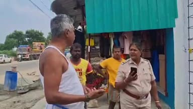 ஏரல்: ஆழ்வார்திருநகரியில் கோவில் நிலத்தை அபகரிக்க முயல்வதாக கூறி கோவில் செயல் அலுவலர் தர்ரணா போராட்டம் பரபரப்பு