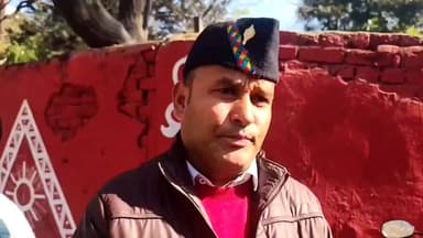 #उत्तरकाशी में गंगोत्री घाटी के मुखवा-धराली क्षेत्र के ग्रामीणों ने पर्यावरण कार्यकर्ता हेमंत ध्यानी का भटवाड़ी रोड पर ज...