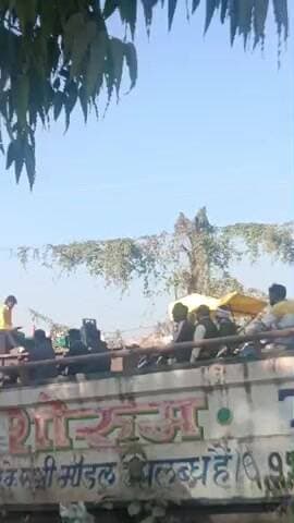 Mauranipur over bridge per dikhao Bageshwar Dham bhakton ka sailab Balaji ke bhajanon meinbhakt nashte jhumatenaj araaye