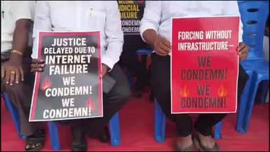 காட்பாடி: நீதிமன்றங்களில் E-ஃபைலிங் நடைமுறையை கண்டித்து கிளித்தான்பட்டறை காட்பாடி நீதிமன்ற வளாகத்தில் வழக்கறிஞர்கள் உண்ணாவிரதம்