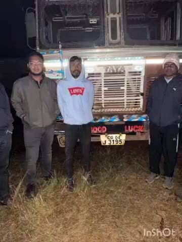 जगदलपुर: जोजल में 350 बोरा अवैध धान से भरा ट्रक जप्त, उड़ीसा से हो रहा था धान का अवैध परिवहन, राजस्व टीम ने पकड़ा