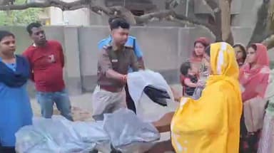 লালগোলা: তারানগরের বাস্তুচ্যুত পরিবারদের পাশে লালগোলা থানার মানবিক উদ্যোগ—ত্রিপল ও ব্ল্যাঙ্কেট বিতরণ