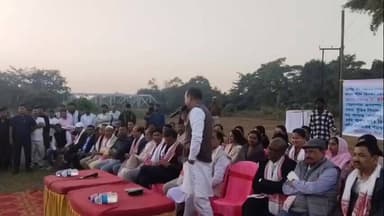 লক্ষীপুৰ: লক্ষীপুৰত গৰাখহনীয়া প্ৰতিৰোধ আচনিৰ আধাৰশিলা স্থাপন কৰে এপিডিএচএলৰ সঞ্চালক ড° কাশ্যপ প্ৰকাশে