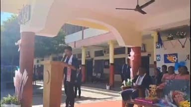 ডুমডুমা: ডুমডুমাত ছেইণ্ট মেৰীজৰ বাৰ্ষিক বিদ্যালয় সপ্তাহৰ শুভাৰম্ভণি অনুষ্ঠানত উপস্থিত ডুমডুমা সমজিলা আৰক্ষী অধীক্ষক দিগন্ত দত্ত